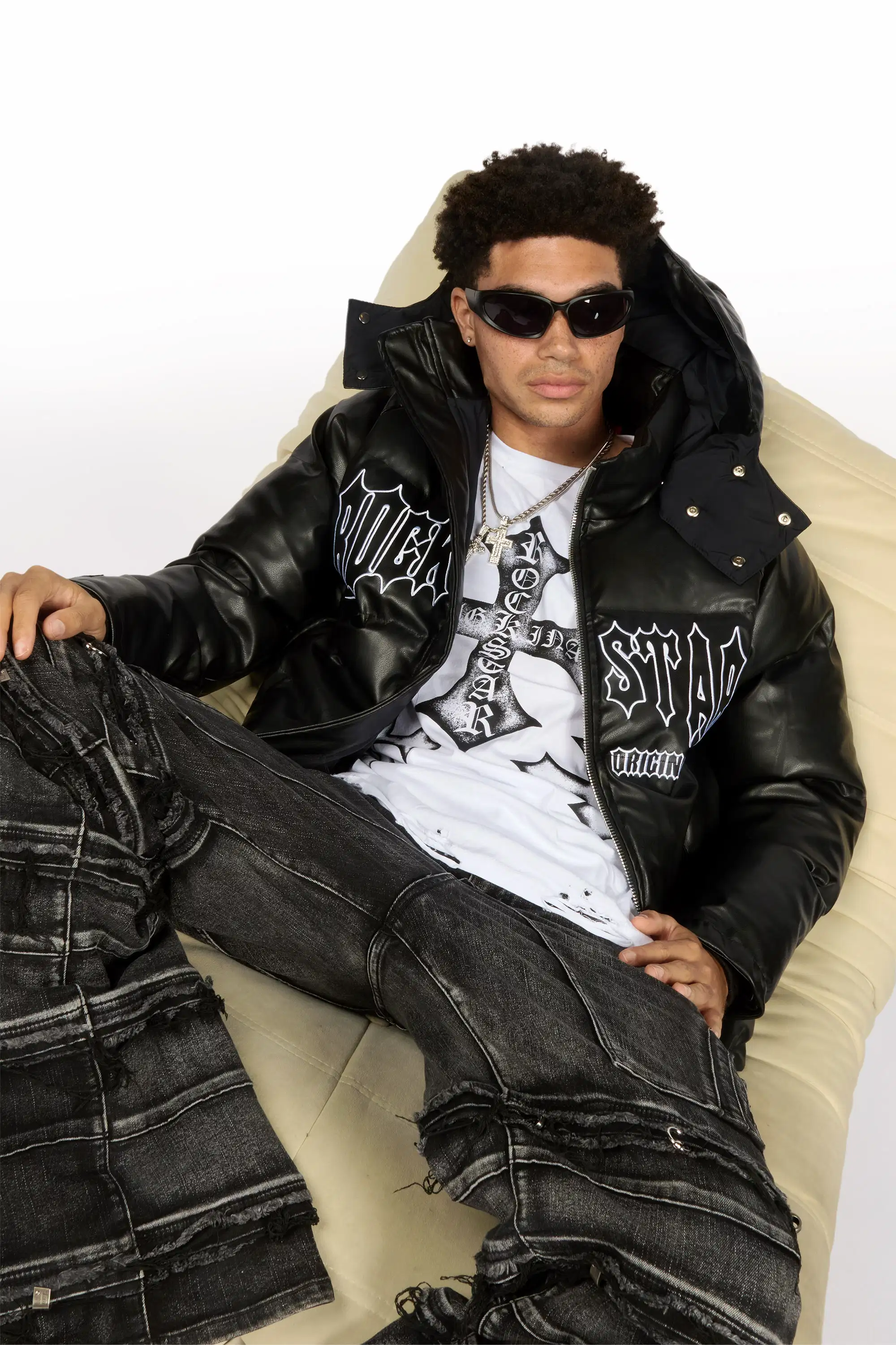 Marizon White/Black Oversized Distressed Graphic T-Shirt