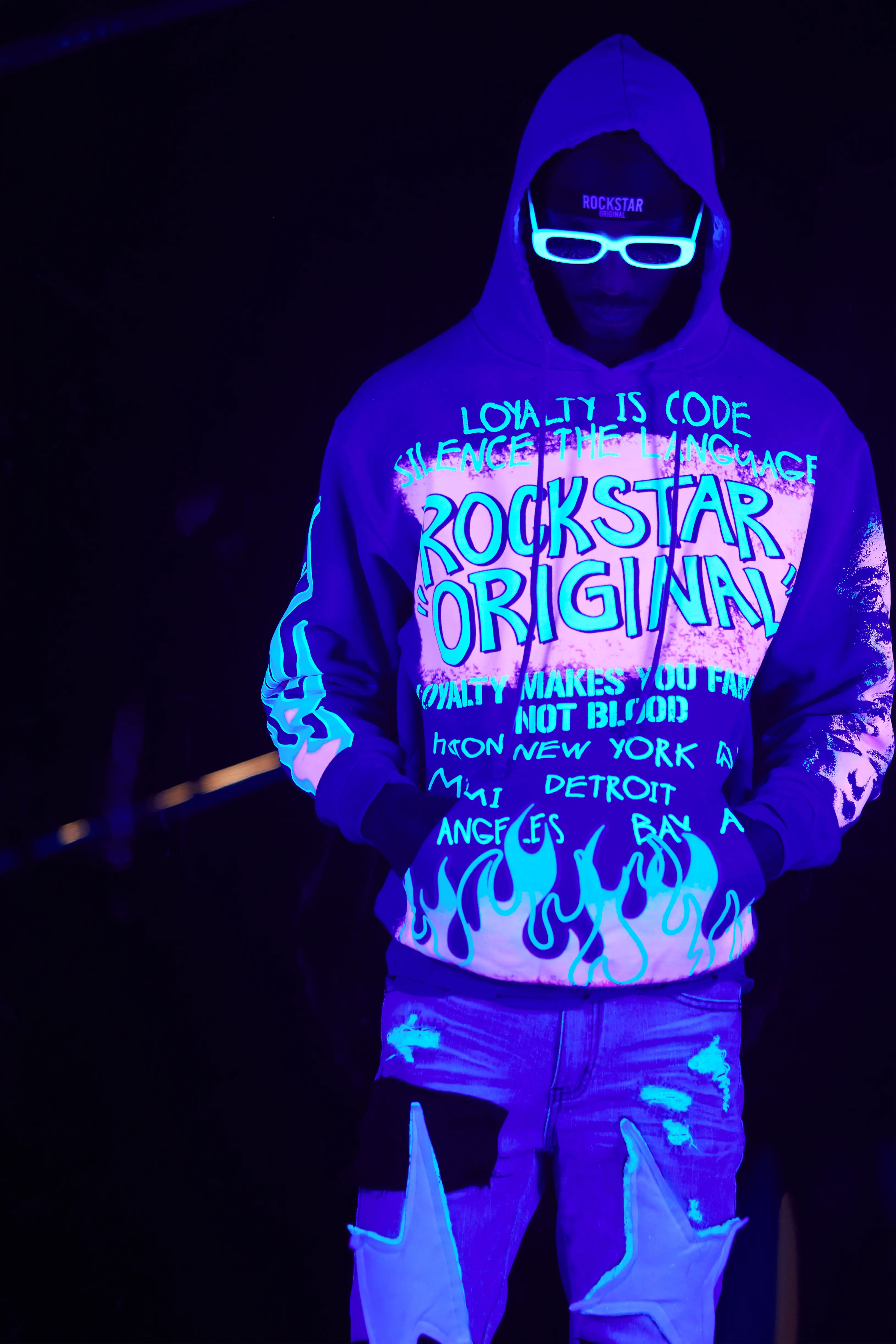 13484-beno-royal-blue-distressed-graphic-hoodie-5.webp Beno Royal Blue Distressed Graphic Hoodie
