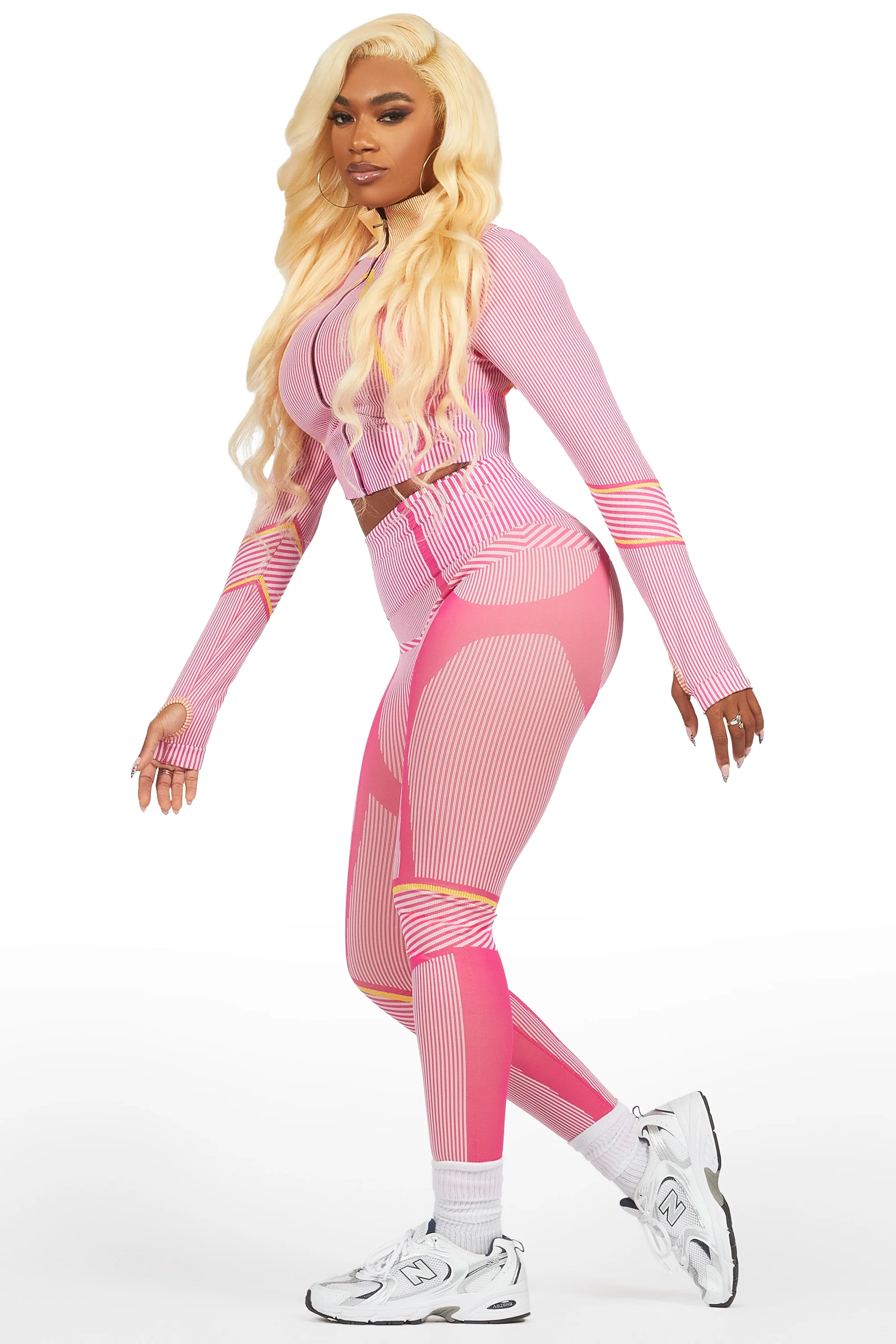 23924-derriana-fuchsia-active-set-3.webp Derriana Fuchsia Active Set