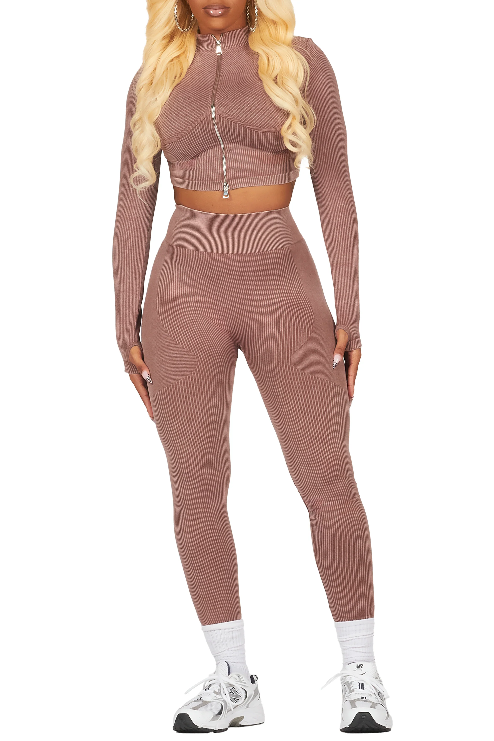 24003-chrystal-brown-active-set-6.webp Chrystal Brown Active Set