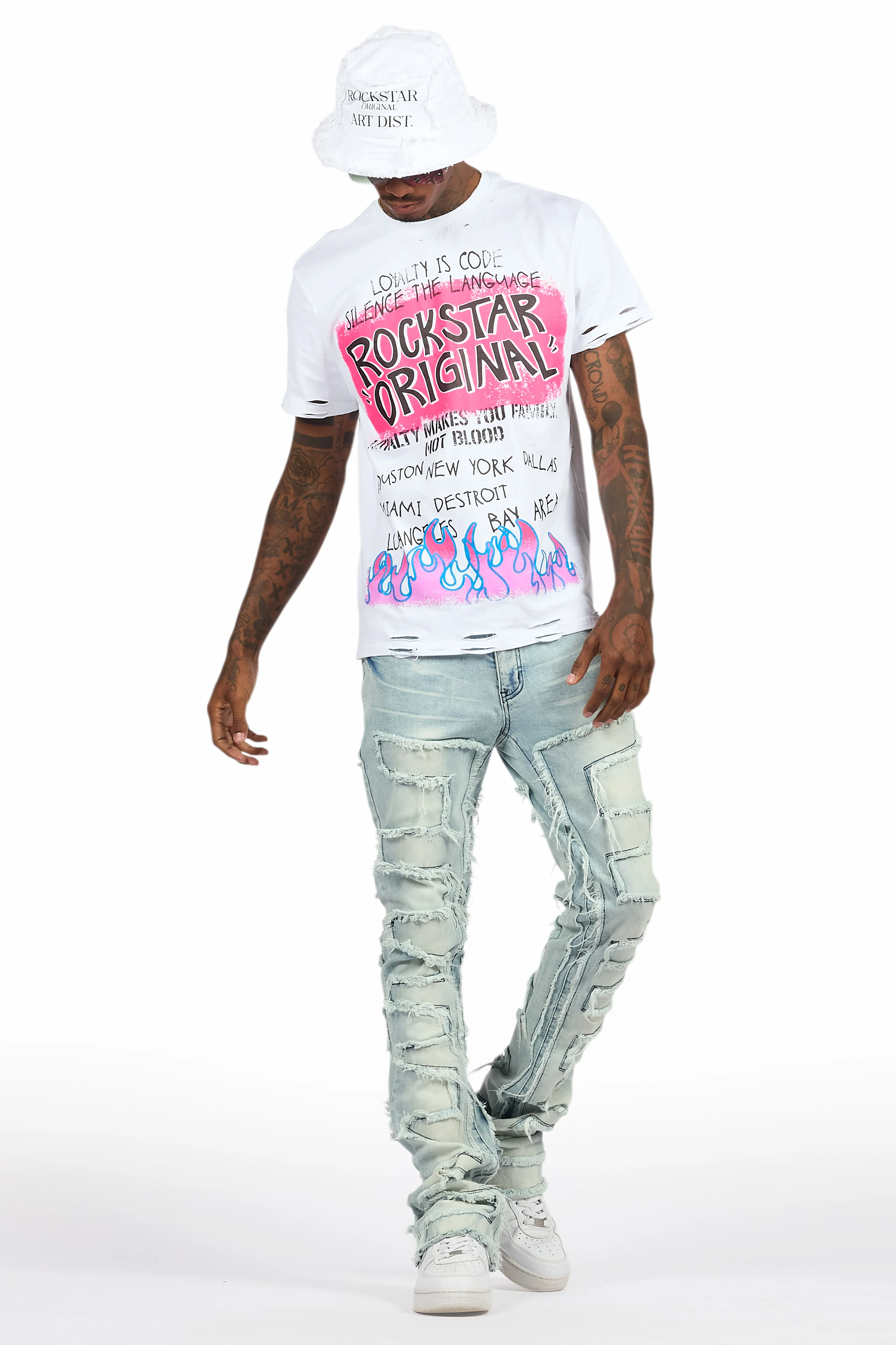 8818-beno-white-t-shirt-shake-blue-stacked-flare-jean-bundle-3.webp Beno White T-Shirt & Shake Blue Stacked Flare Jean Bundle